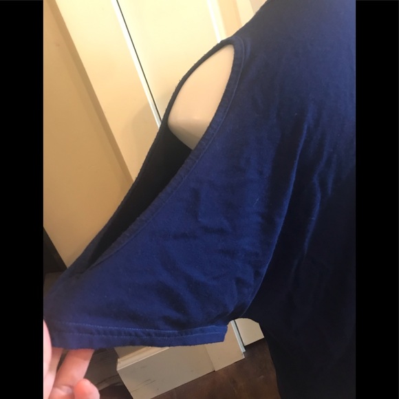 Gilmour Bamboo Rayon Blue Cold Shoulder Top - Picture 6 of 10